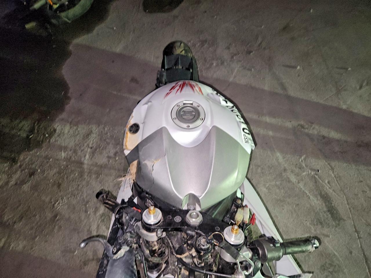 Yamaha Yzf600 Image 3