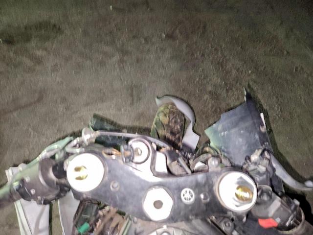 Yamaha Yzf600 Image 8