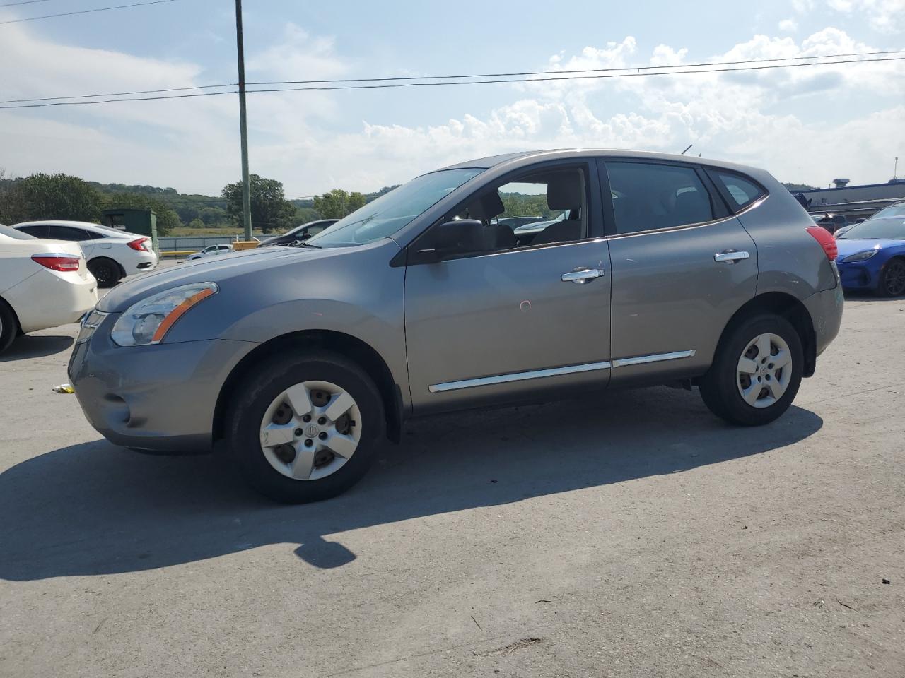 Nissan Rogue S Image 1