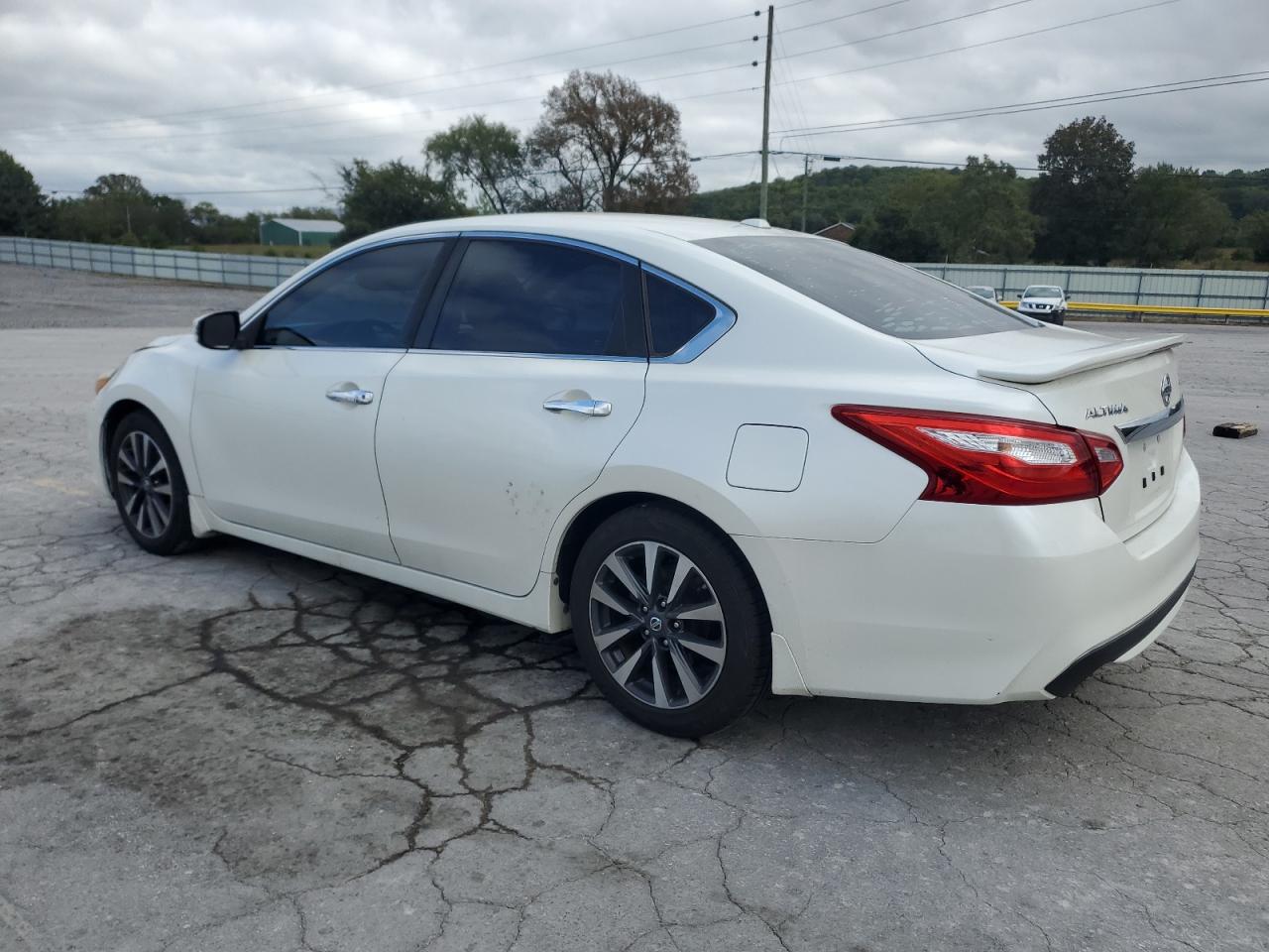 Nissan Altima 2.5 Image 7