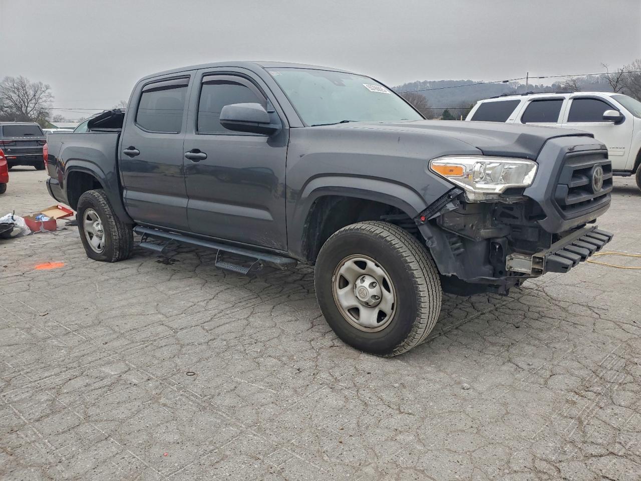 Toyota Tacoma Double Cab Image 2