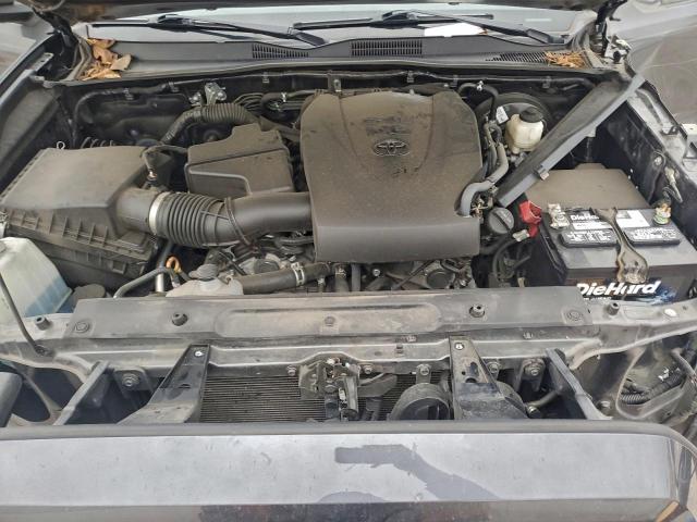 Toyota Tacoma Double Cab Image 7