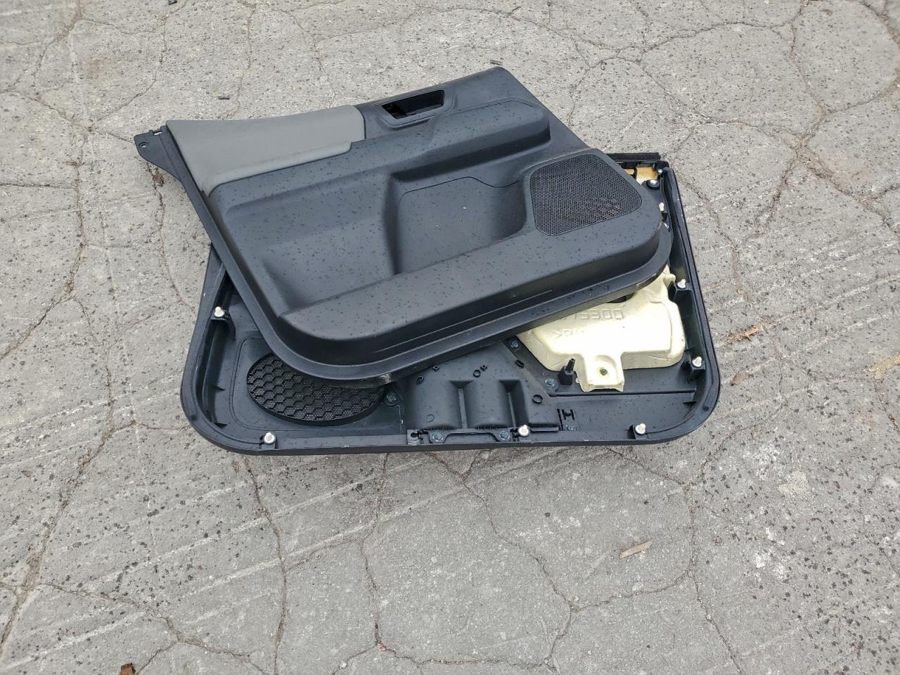 Toyota Tacoma Double Cab Image 8