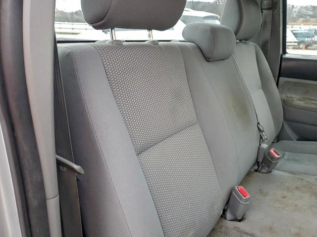 Toyota Tacoma Image 7