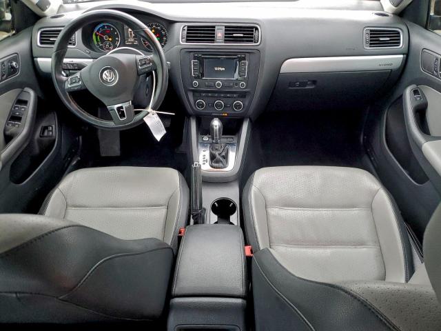 Volkswagen Jetta Hybrid Image 9