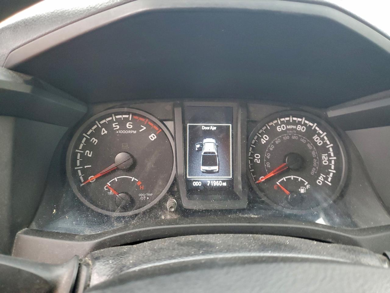 Toyota Tacoma Double Cab Image 5