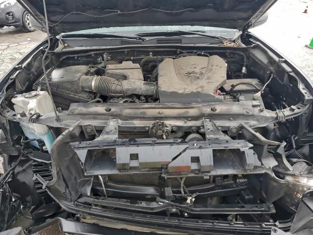 Toyota Tacoma Double Cab Image 9