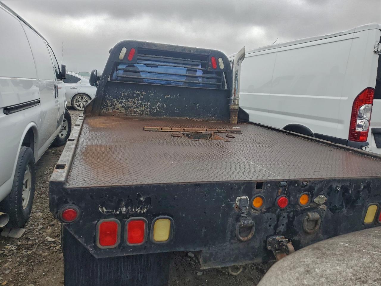 Ford F-350 Super Duty Image 8