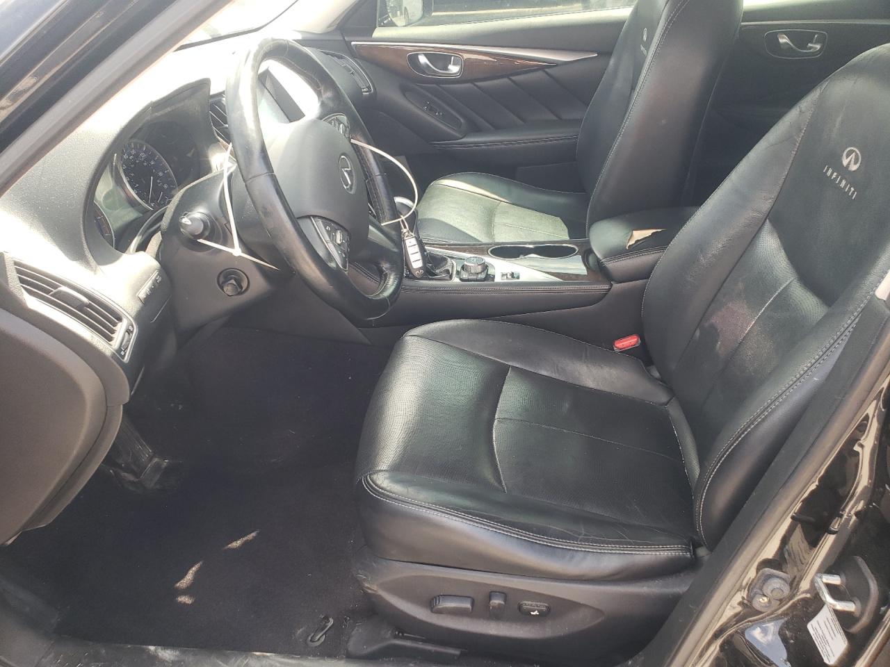 INFINITI Q50 Base Image 3