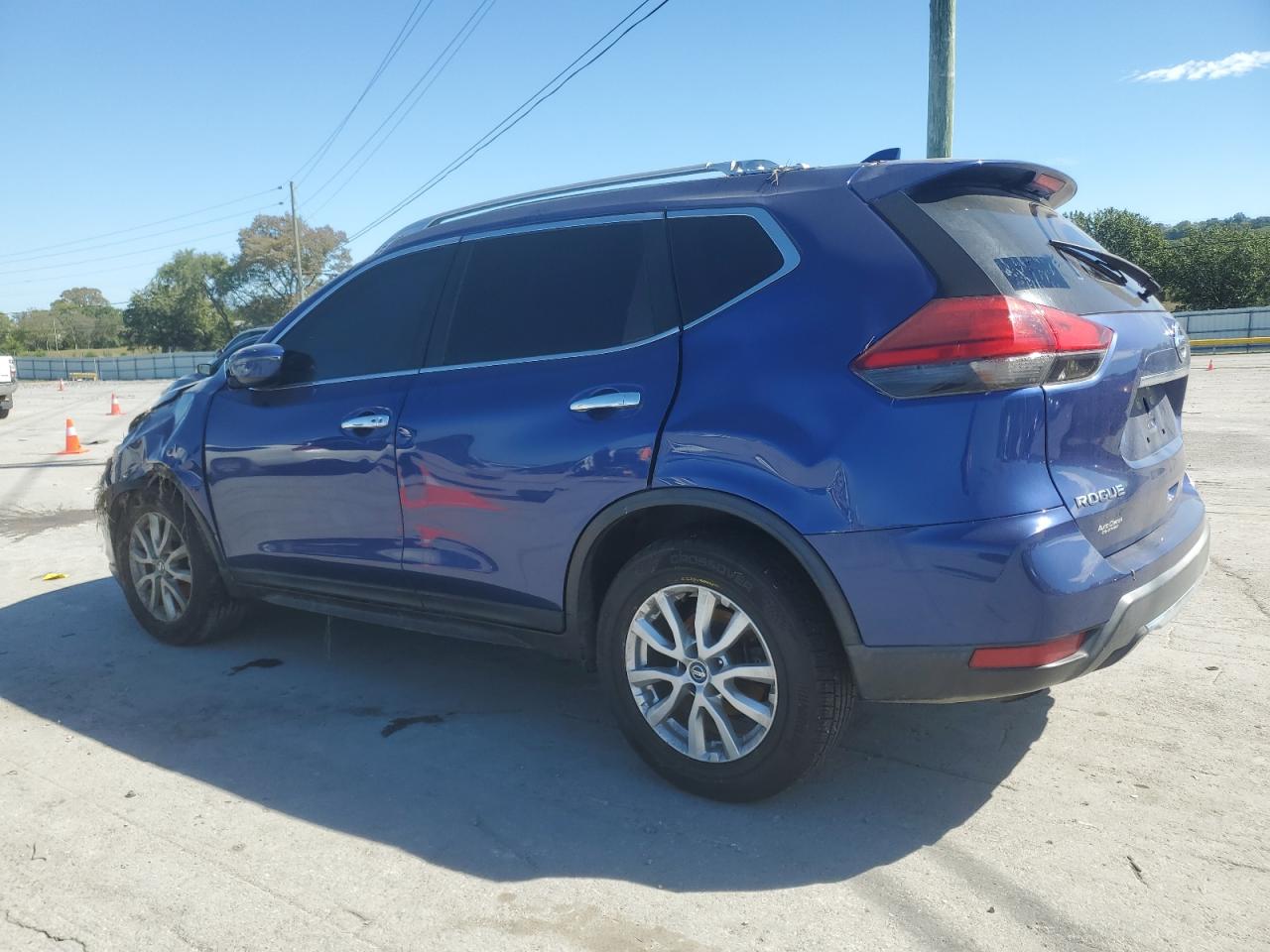 Nissan Rogue S Image 3