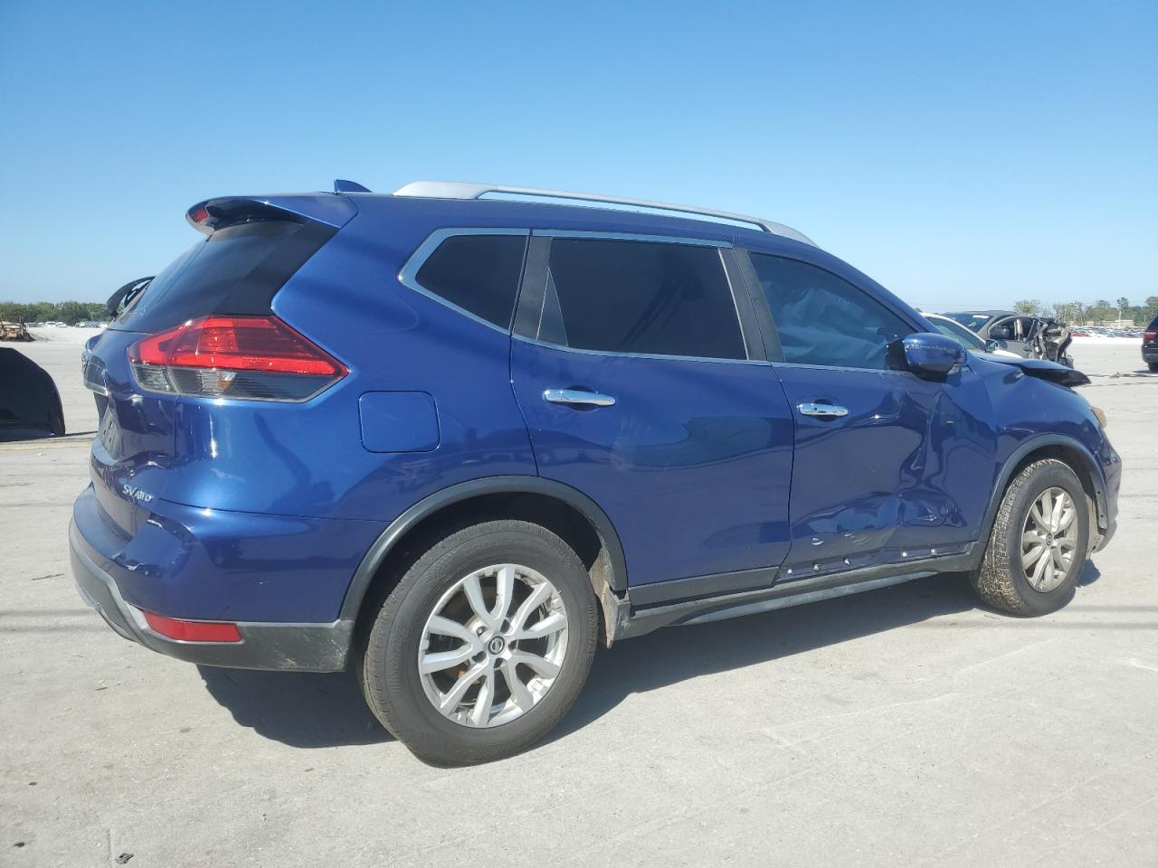 Nissan Rogue S Image 4