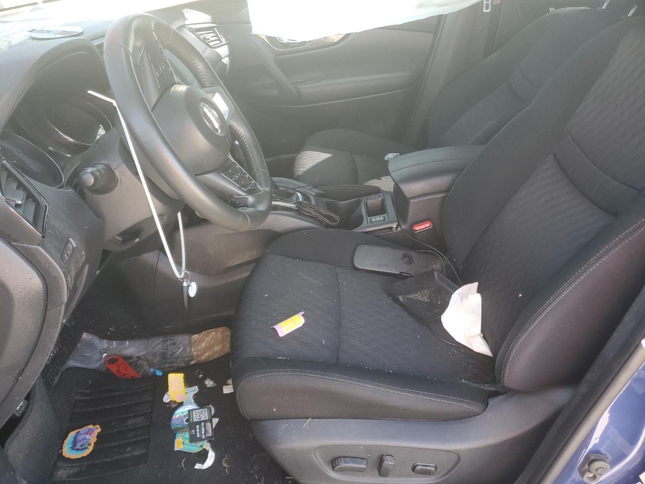 Nissan Rogue S Image 9