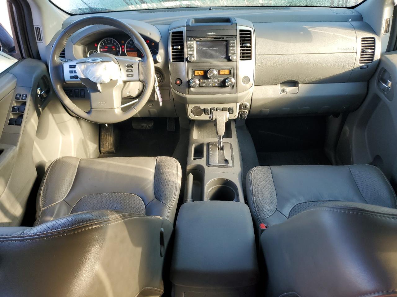 Nissan Frontier S Image 4