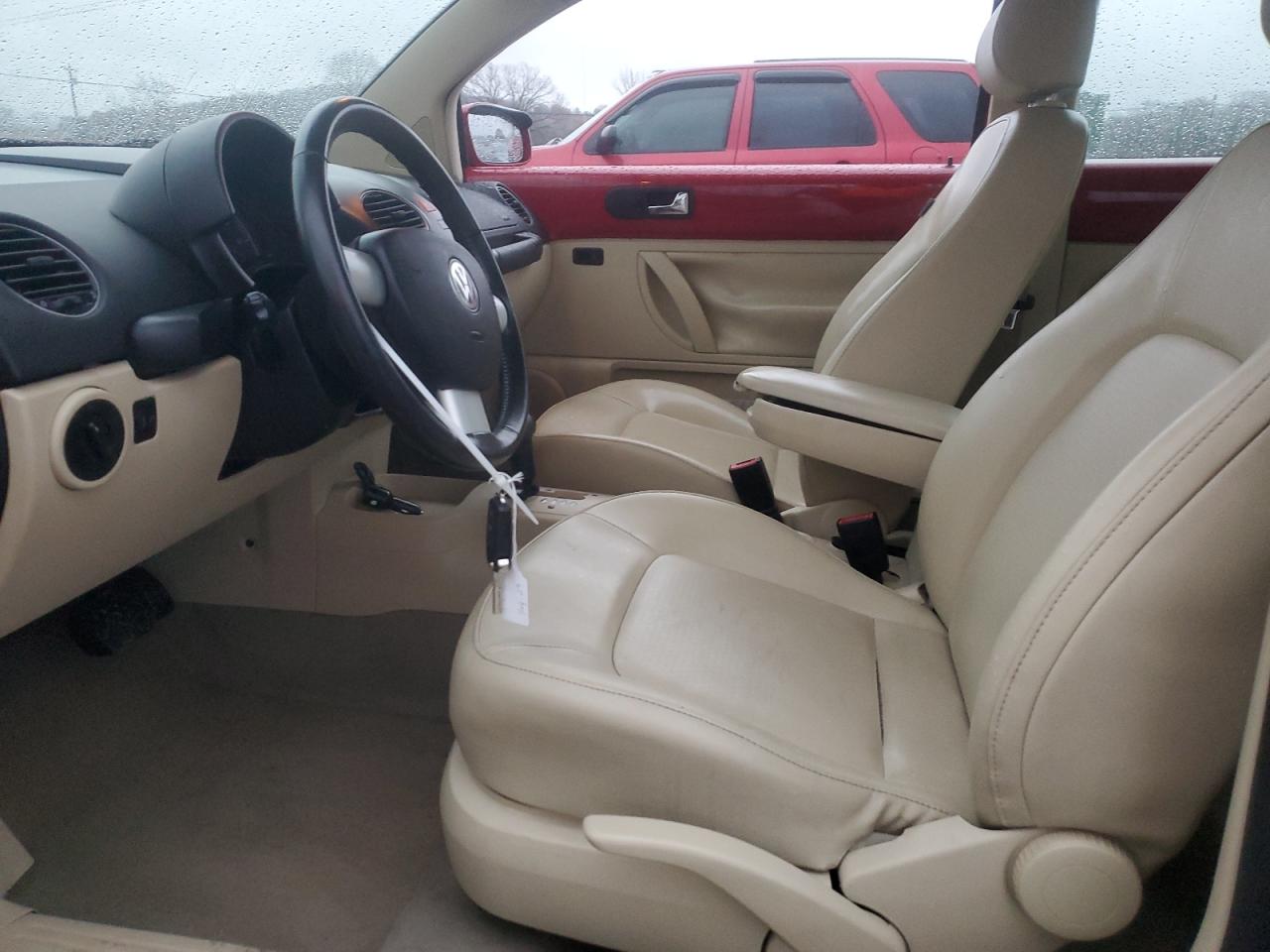 Volkswagen Beetle Image 9