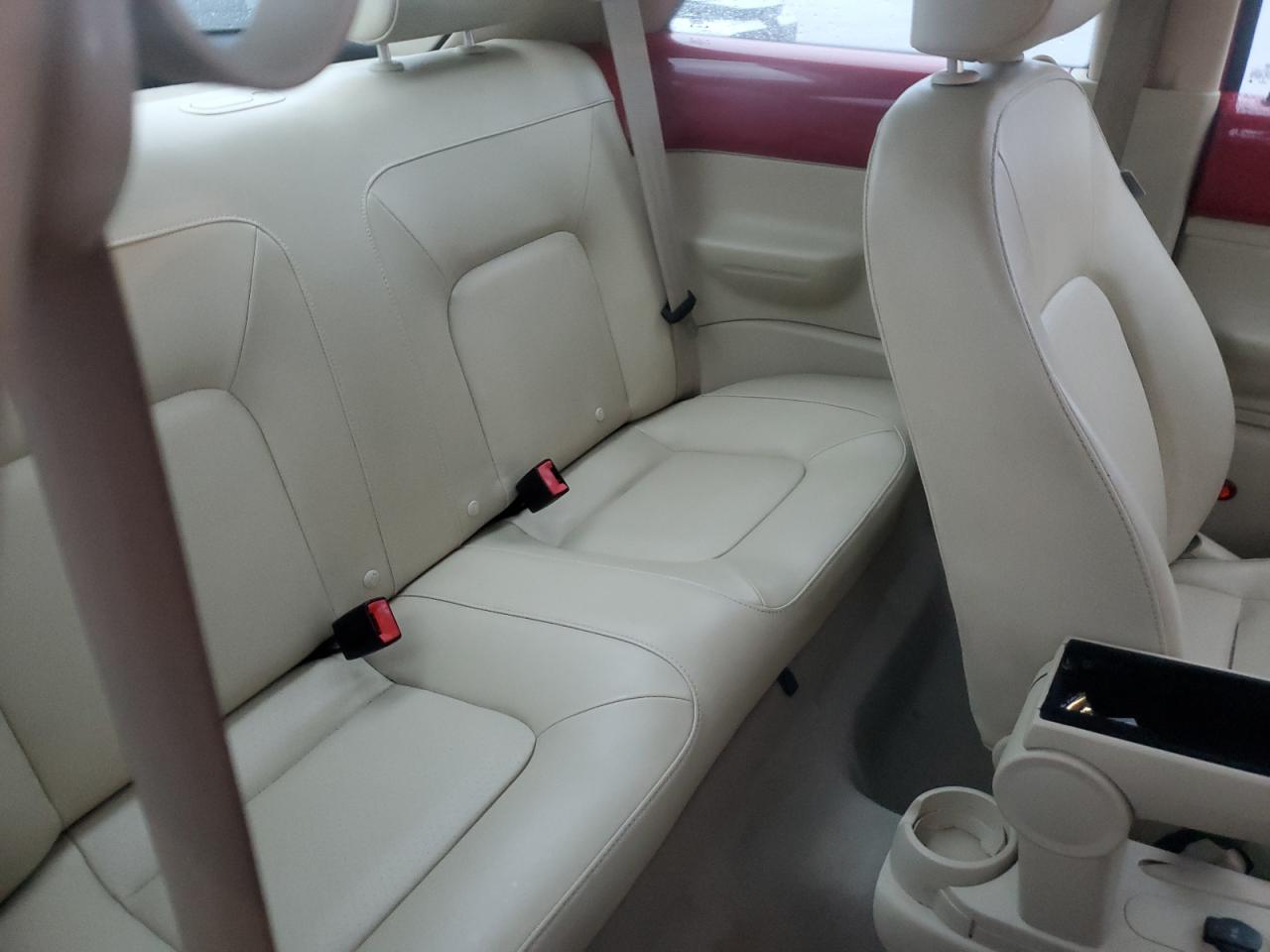 Volkswagen Beetle Image 11