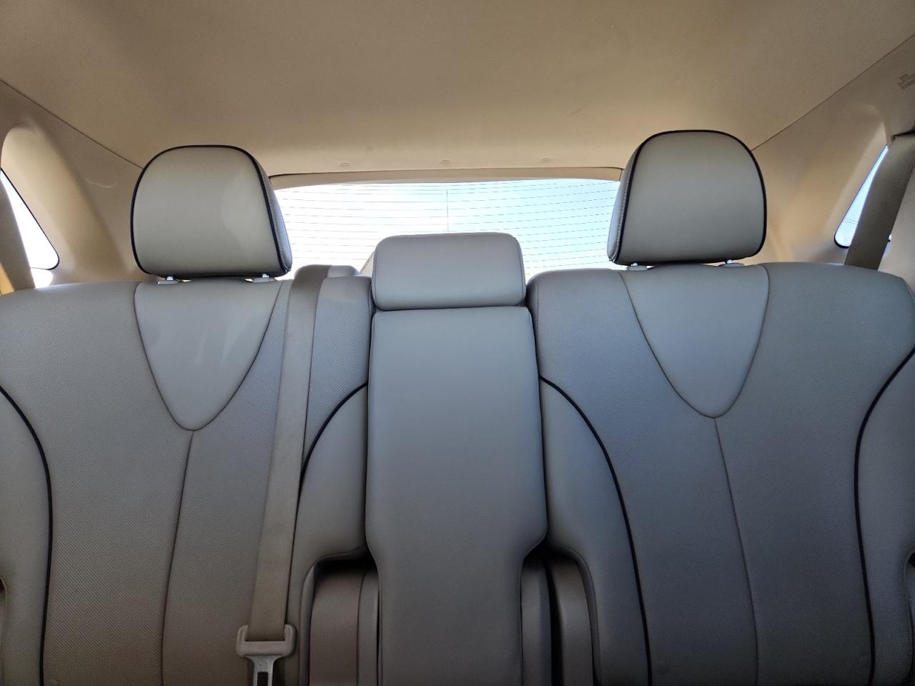 Toyota Venza Le Image 7