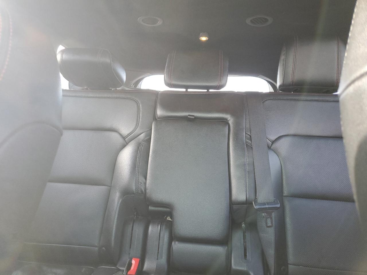 Ford Explorer Sport Image 10