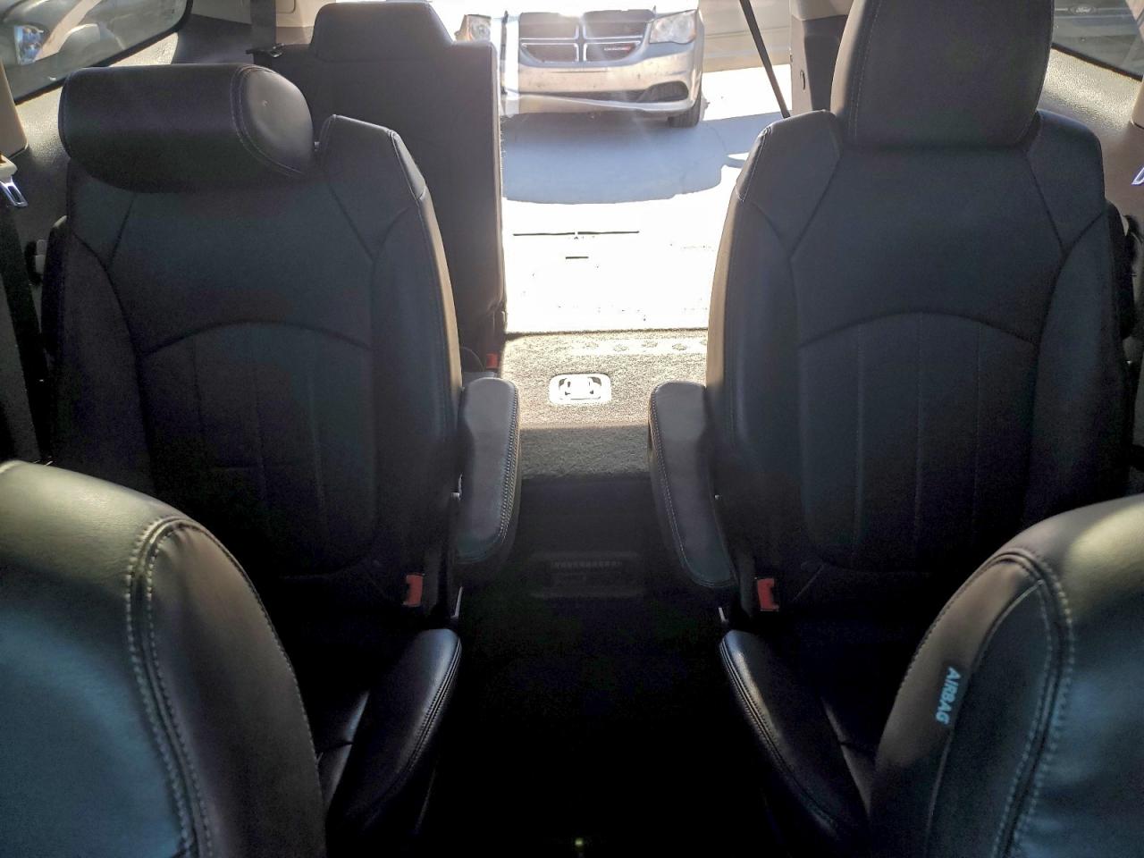 Buick Enclave Image 8