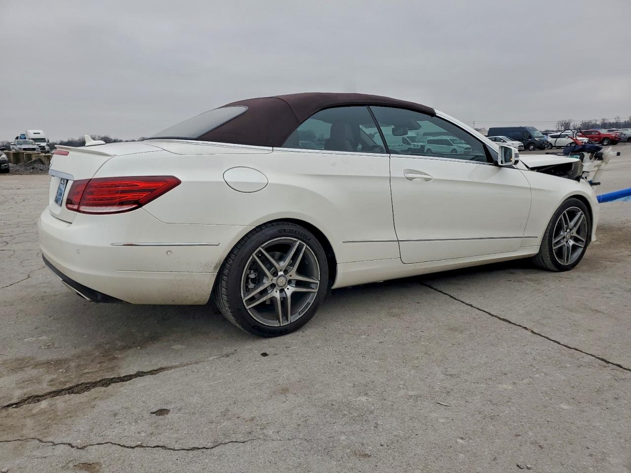 Mercedes-Benz E-Class 350 Image 3