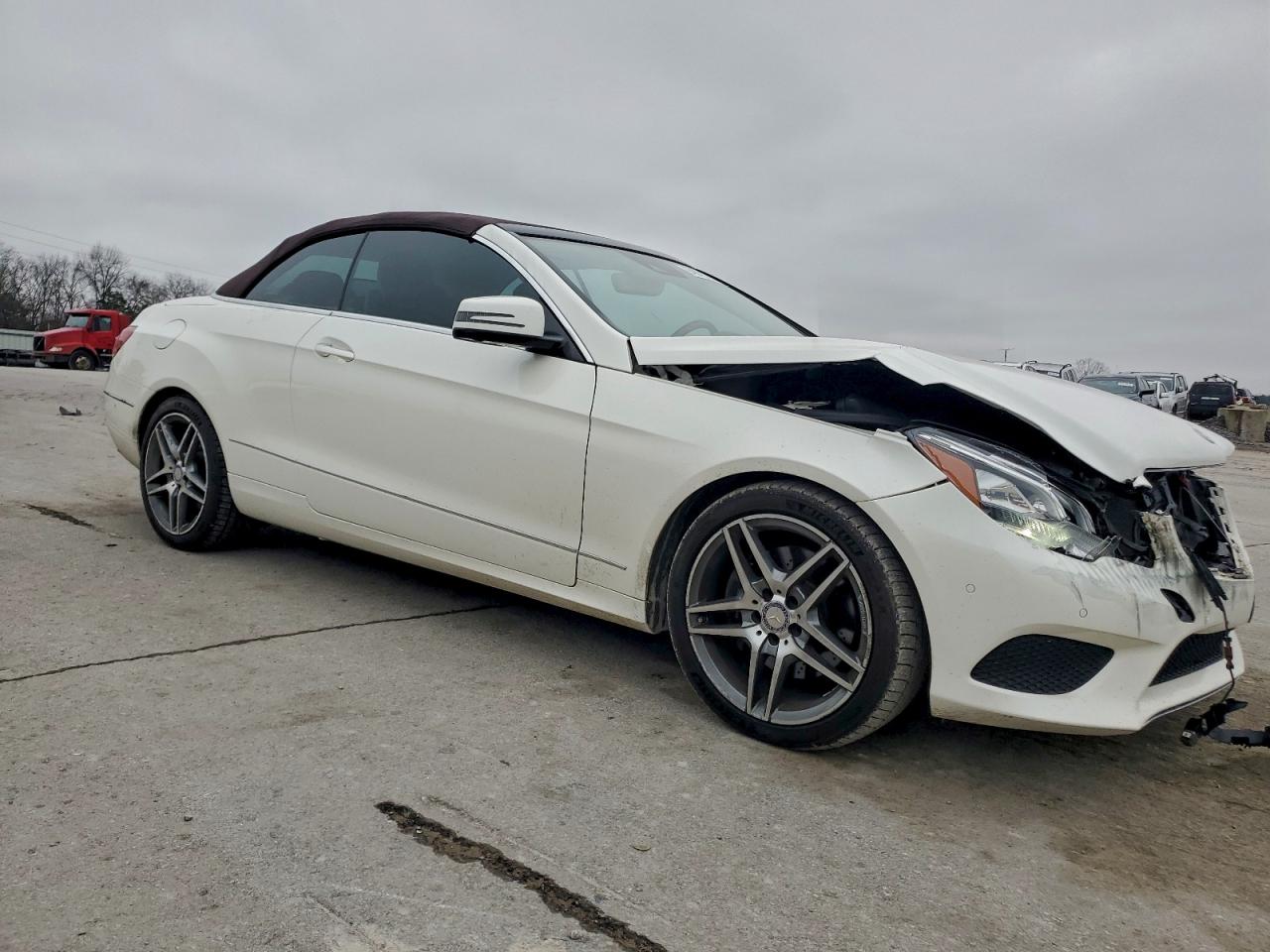 Mercedes-Benz E-Class 350 Image 2