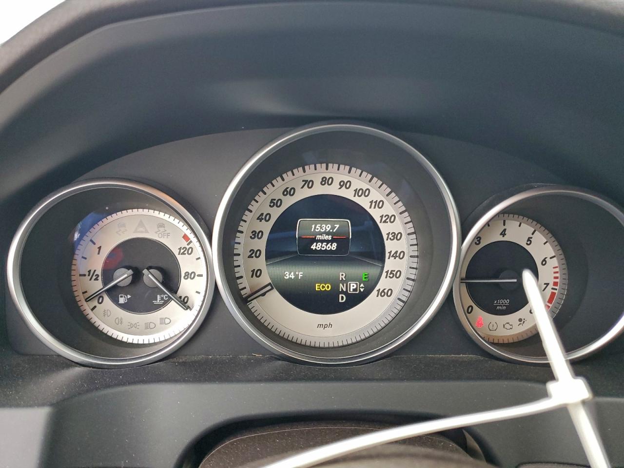 Mercedes-Benz E-Class 350 Image 8