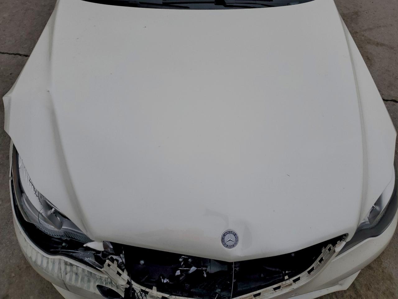 Mercedes-Benz E-Class 350 Image 9