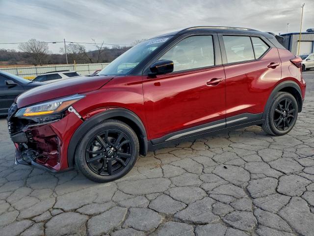  Salvage Nissan Kicks