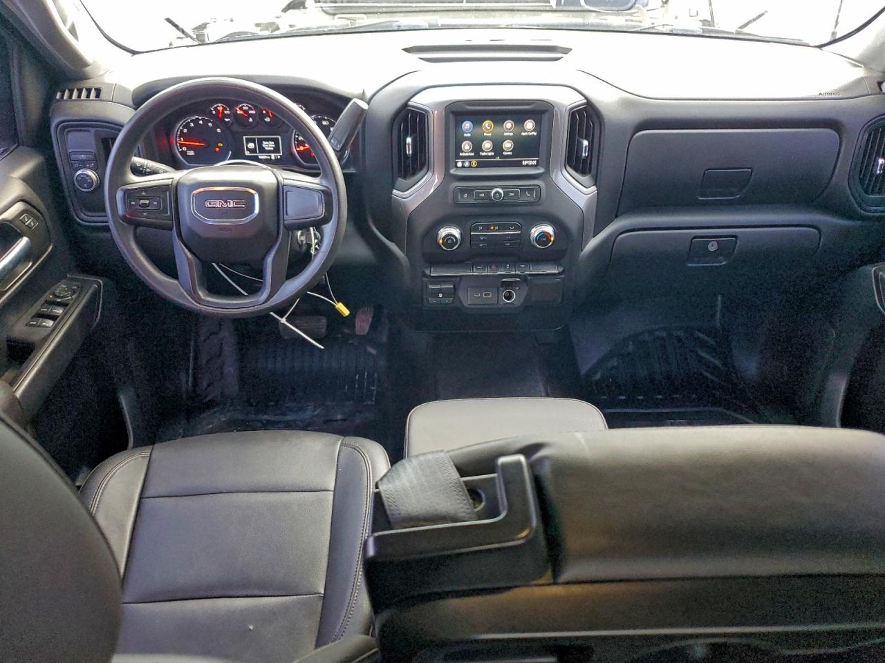 GMC Sierra C1500 Image 10