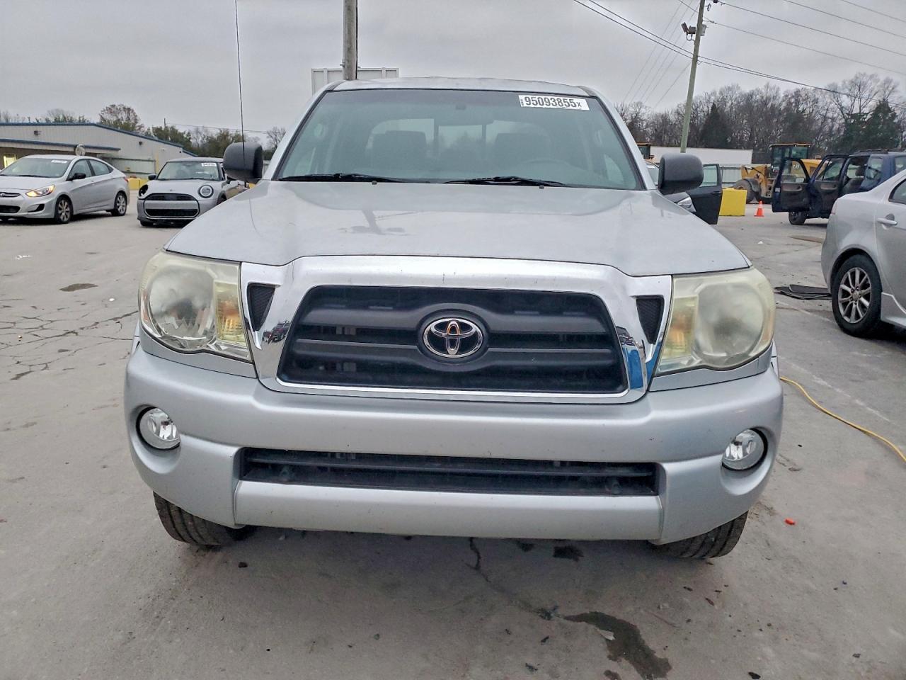 Toyota Tacoma Double Cab Image 10