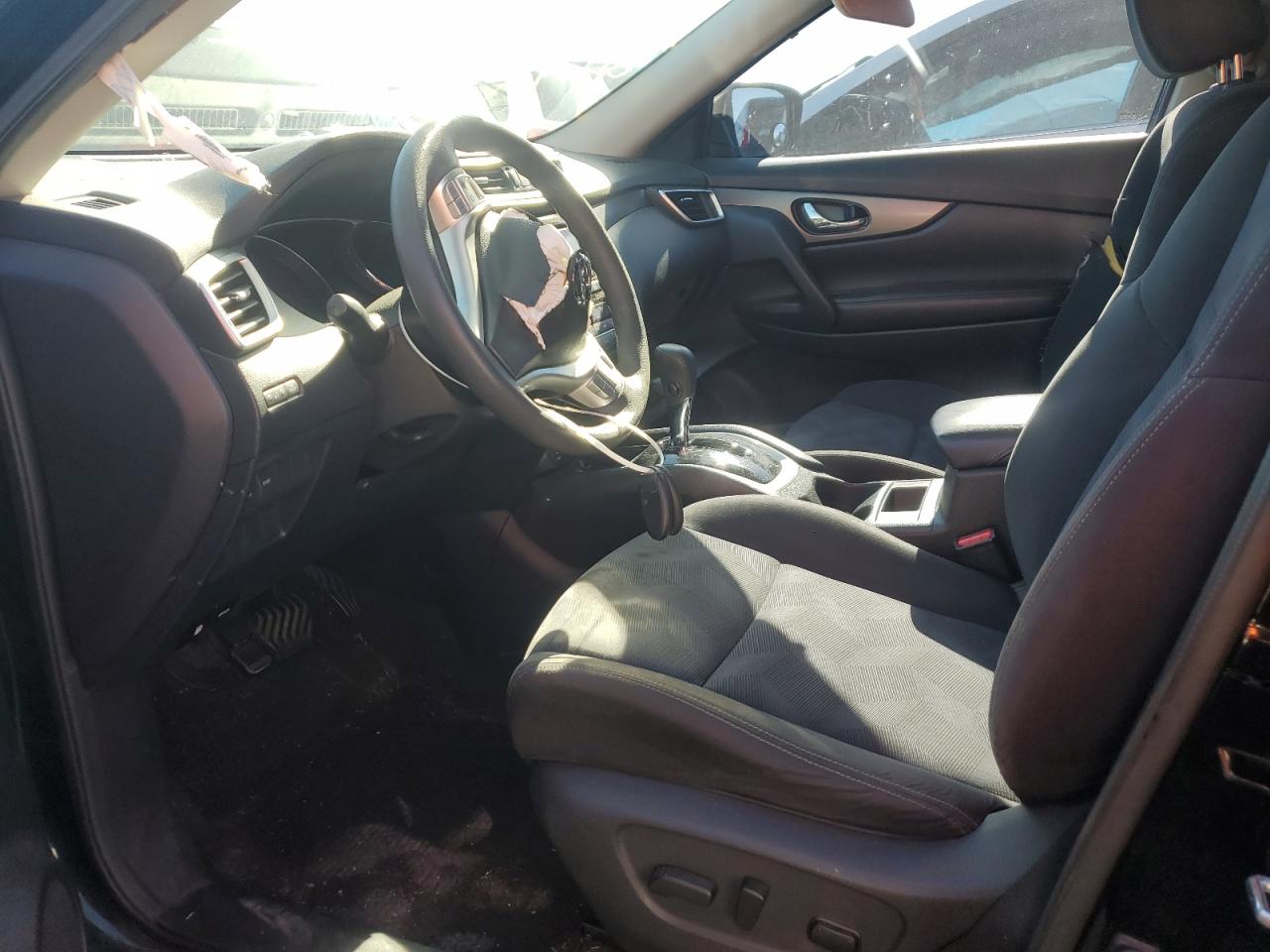 Nissan Rogue S Image 7