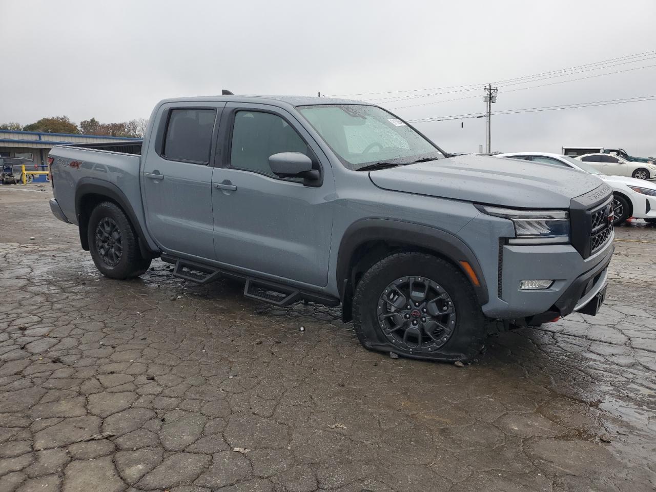 Nissan Frontier S Image 8