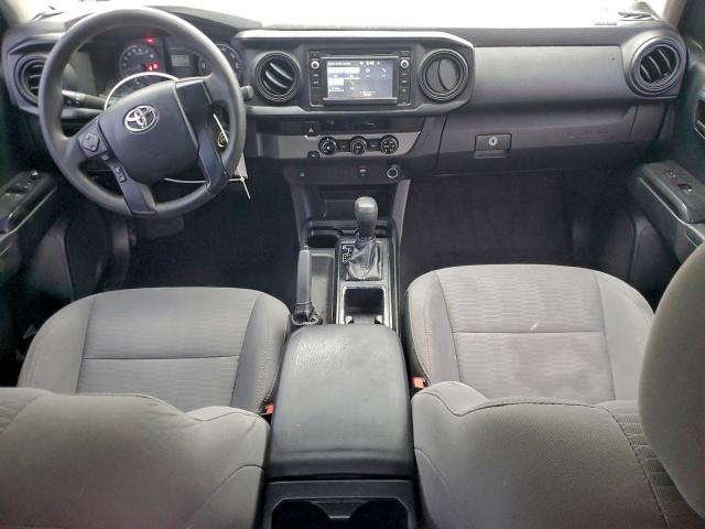 Toyota Tacoma Access Cab Image 4