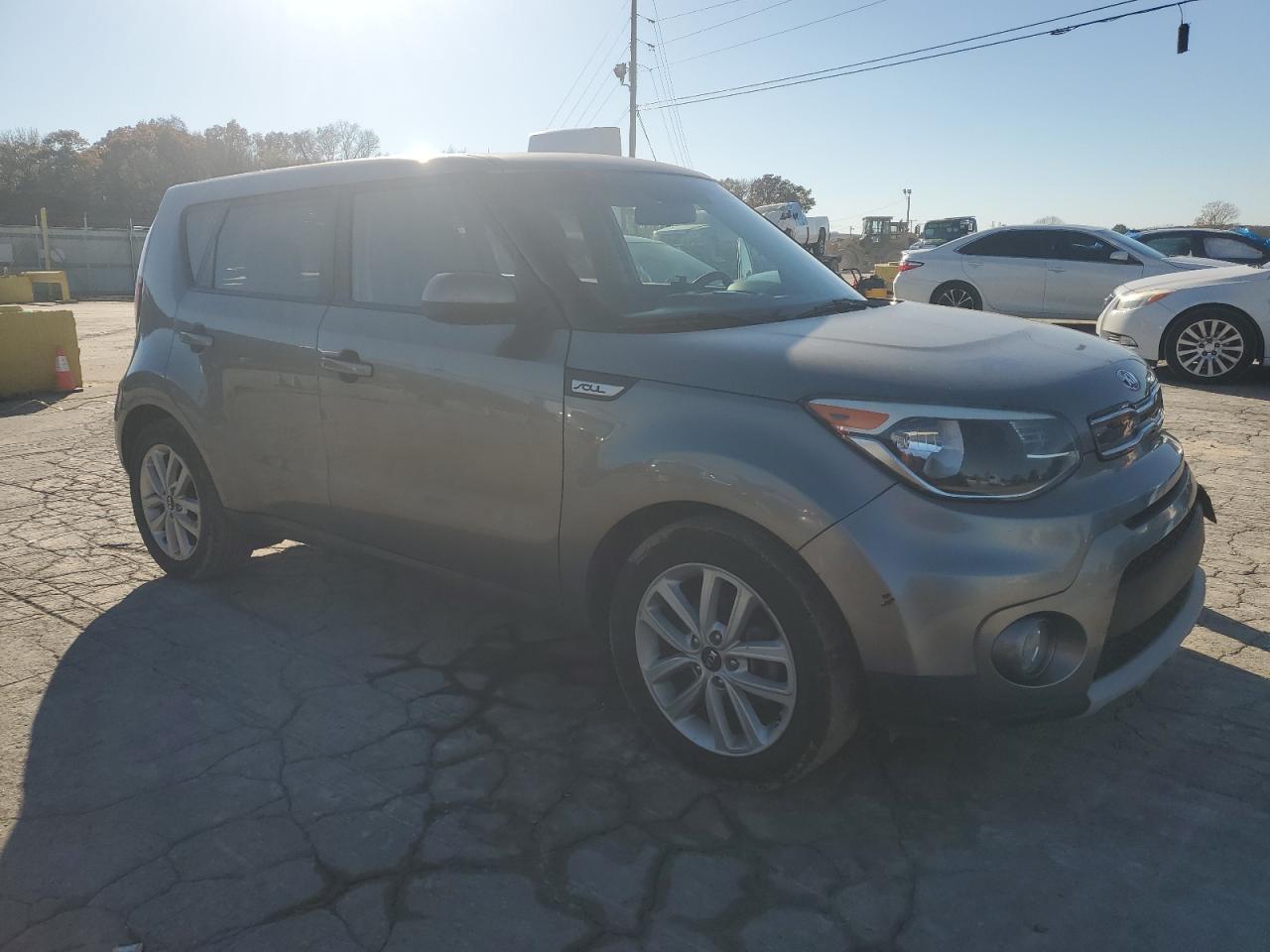 Kia Soul + Image 2