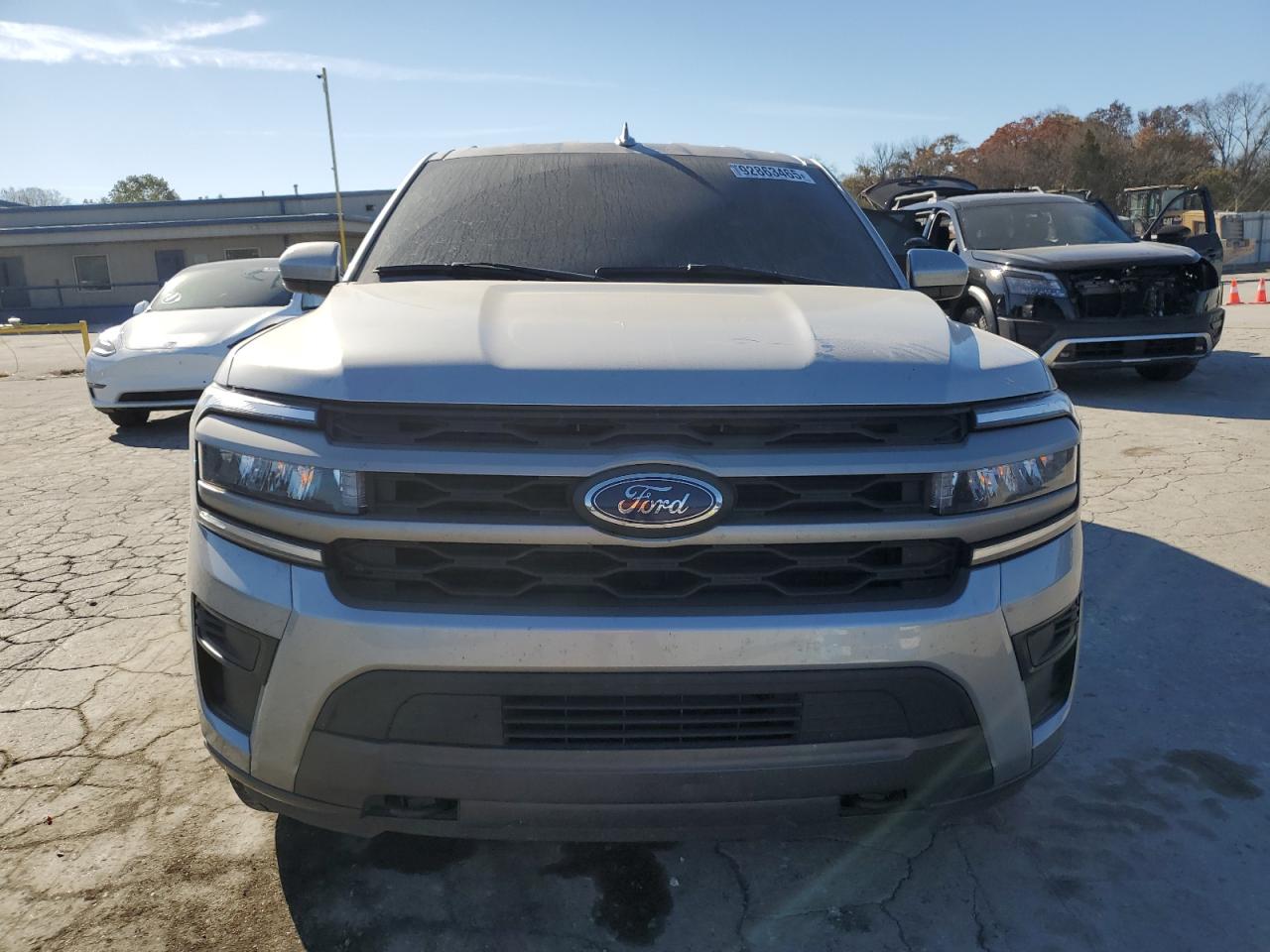 Ford Expedition Xlt Image 3