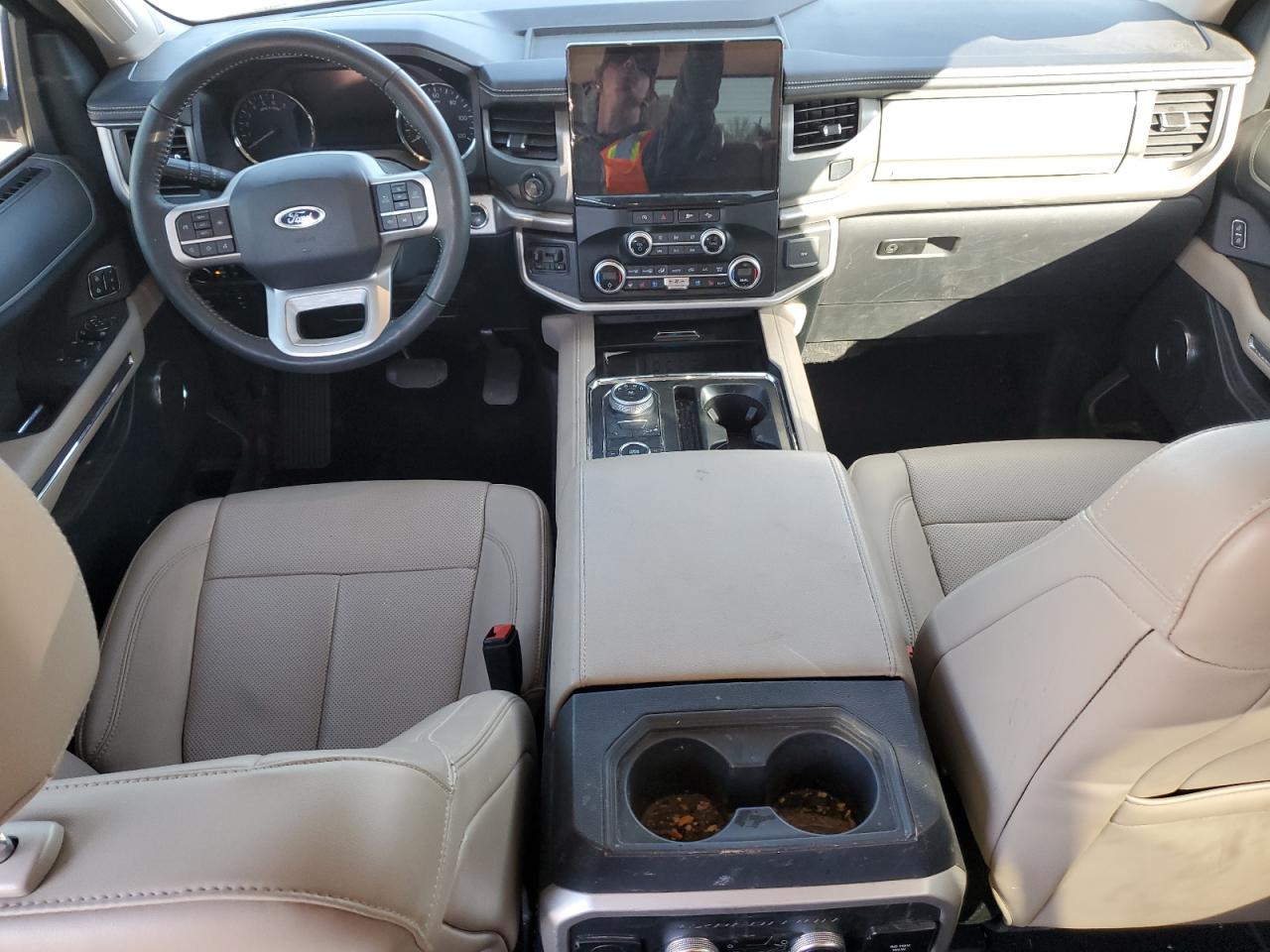 Ford Expedition Xlt Image 8