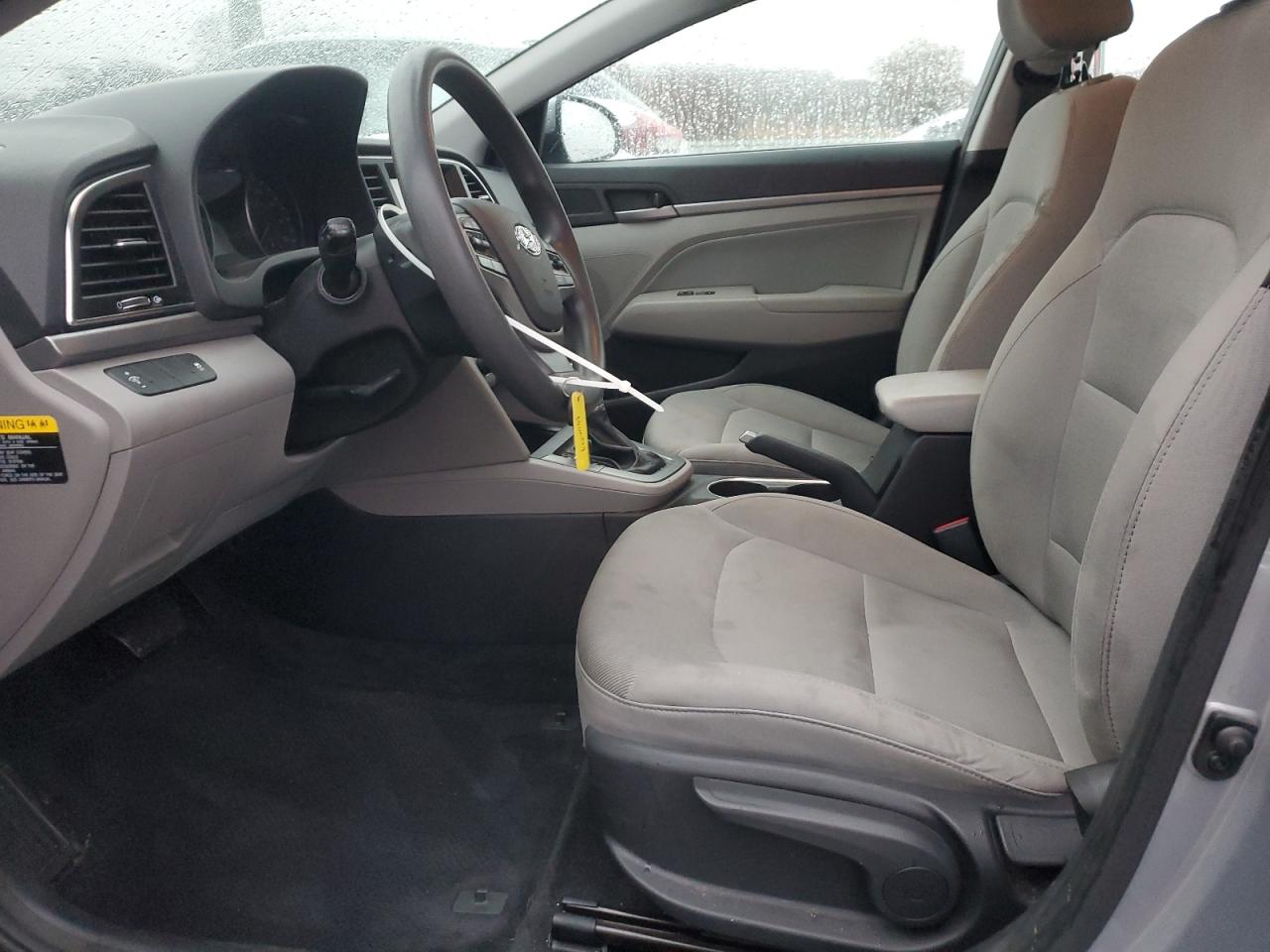 Hyundai ELANTRA Se Image 2