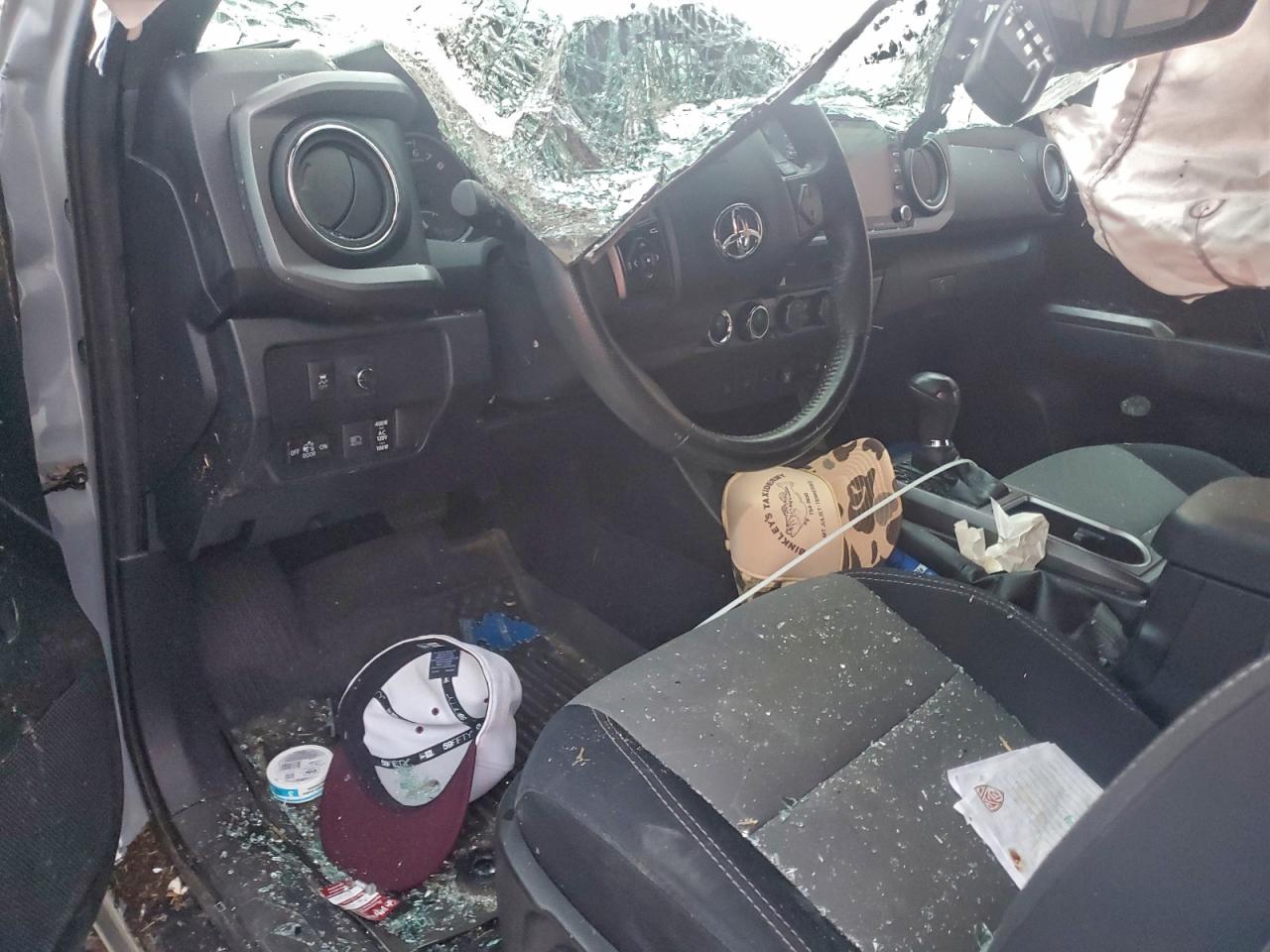 Toyota Tacoma Double Cab Image 10