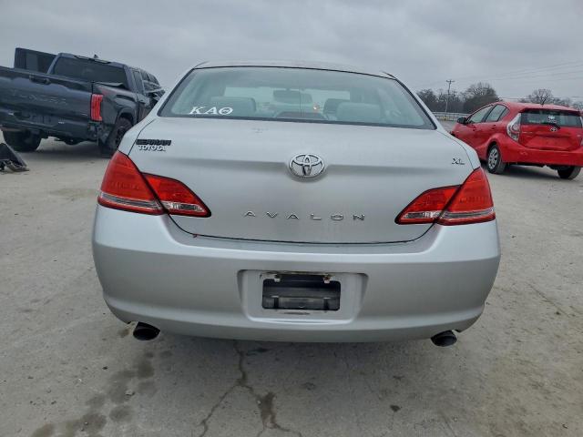 Toyota Avalon Xl Image 6