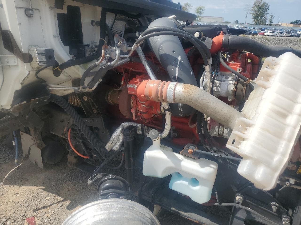 International Lt625 Image 9