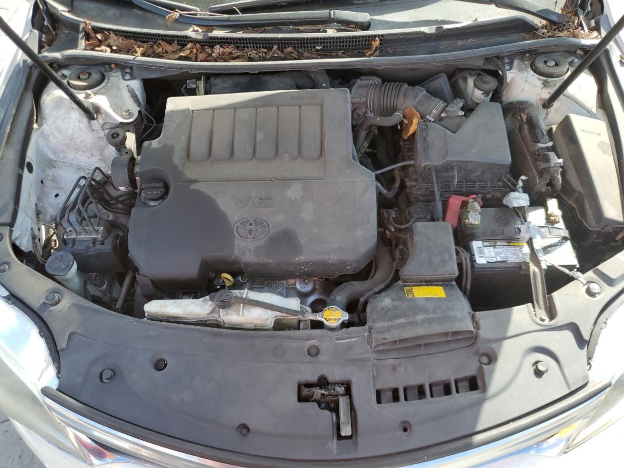 Toyota Avalon Base Image 9