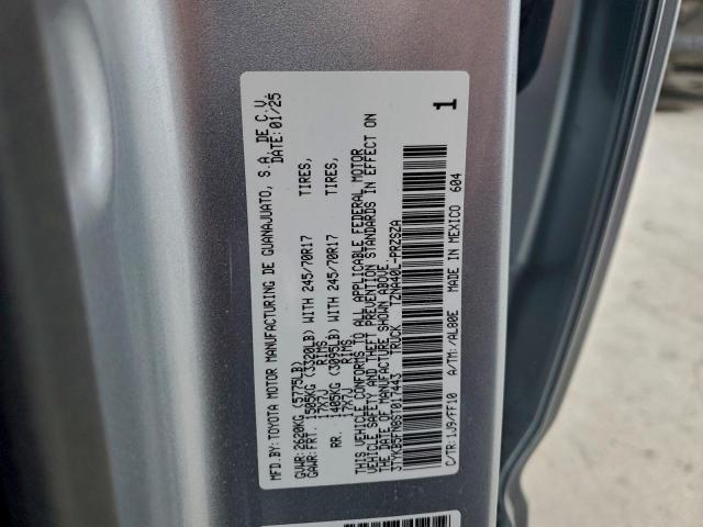 Toyota Tacoma Double Cab Image 3