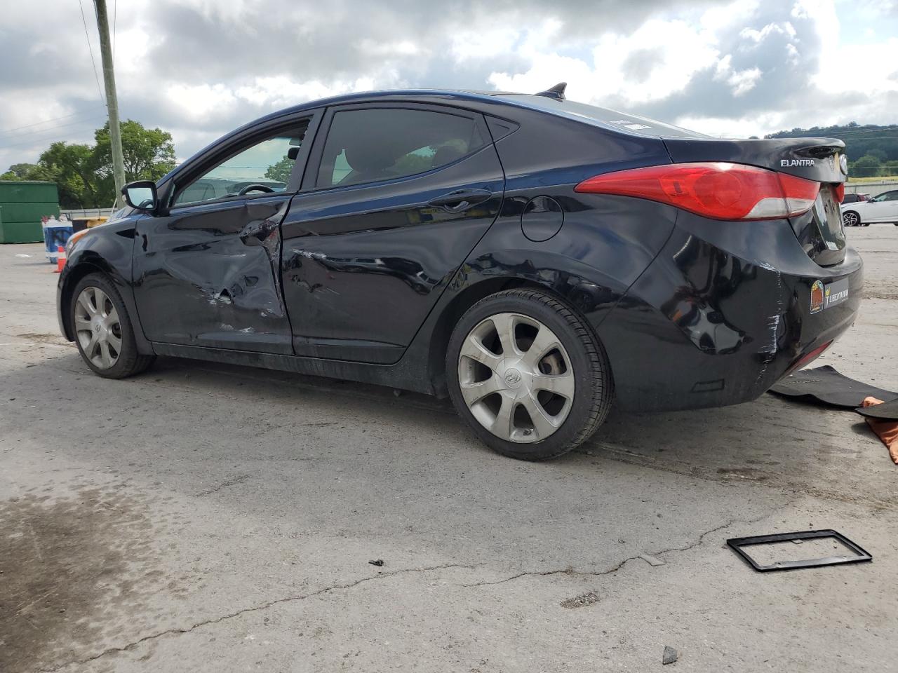 Hyundai ELANTRA Gls Image 12