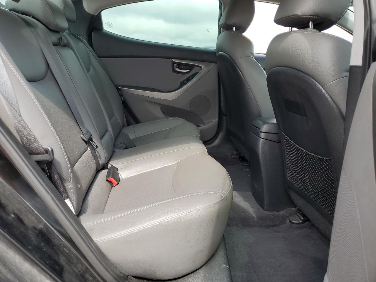 Hyundai ELANTRA Gls Image 2