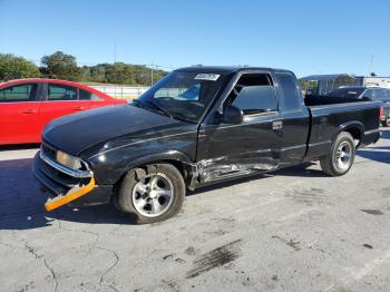  Salvage Chevrolet S-10
