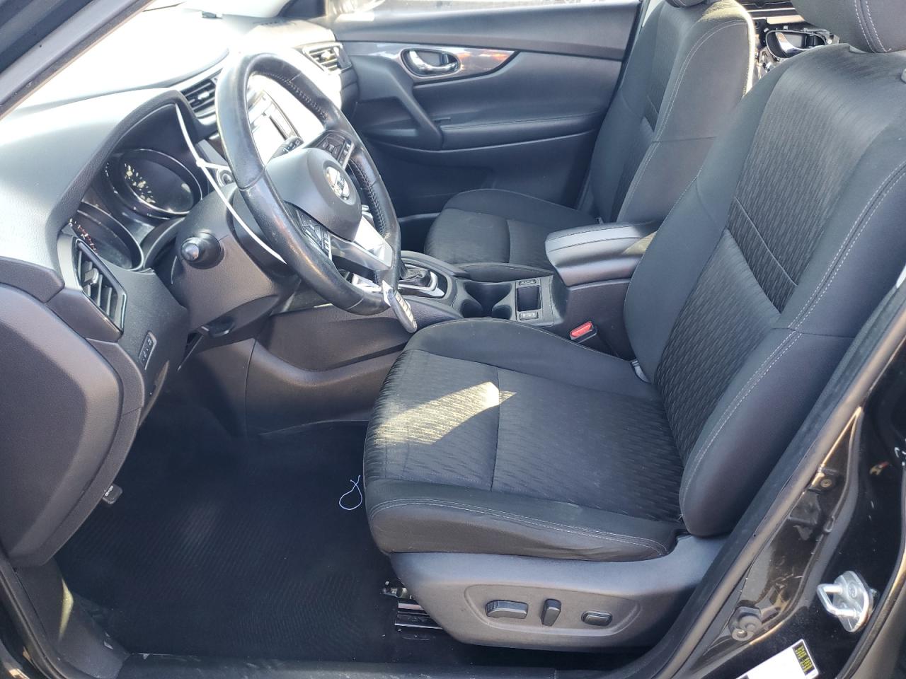 Nissan Rogue S Image 8