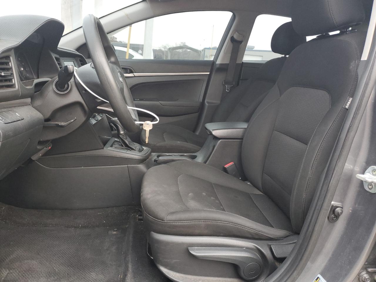 Hyundai ELANTRA Se Image 9