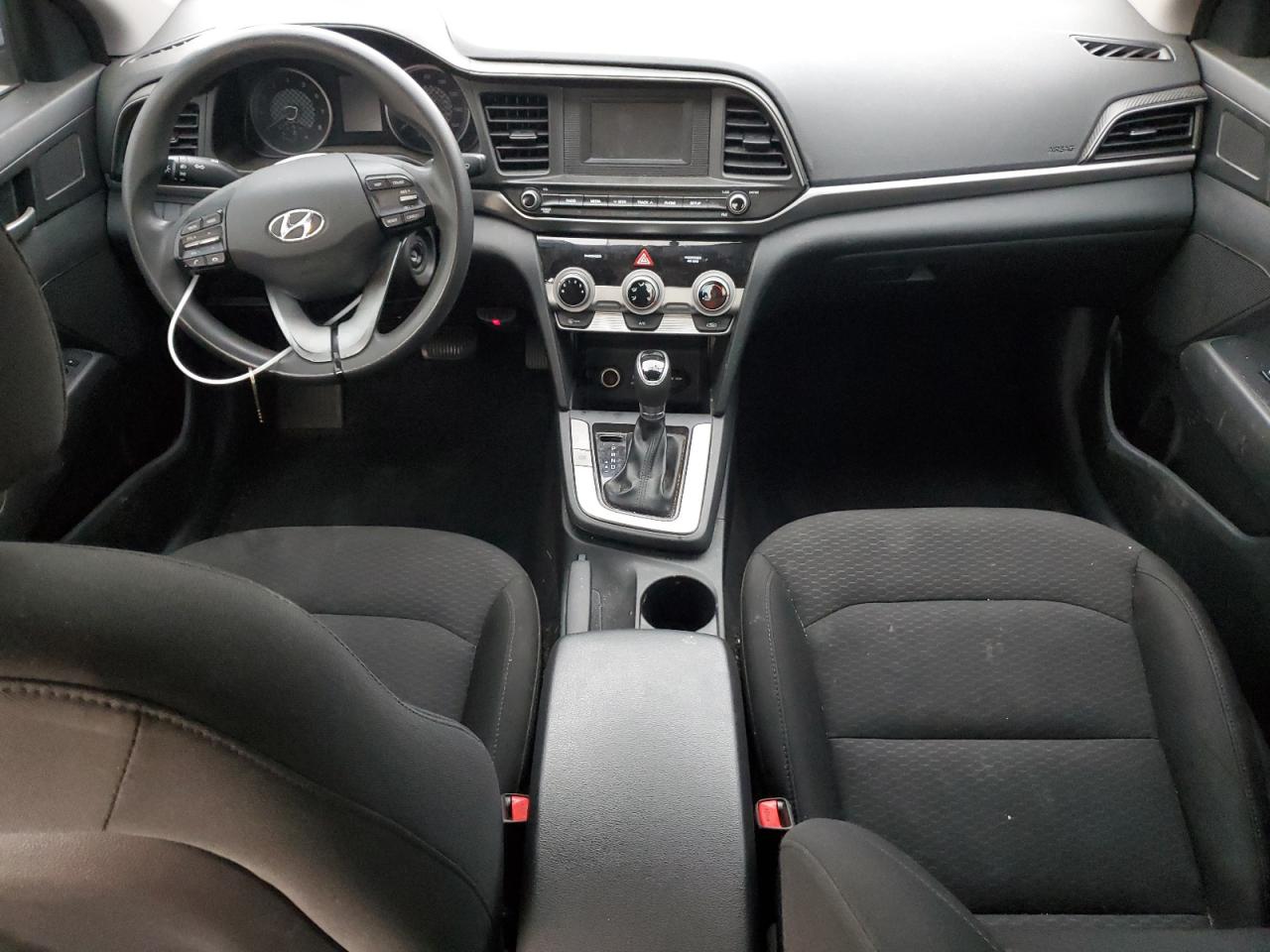 Hyundai ELANTRA Se Image 8