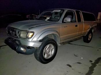  Salvage Toyota Tacoma