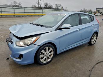  Salvage Hyundai ACCENT