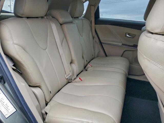 Toyota Venza Le Image 10